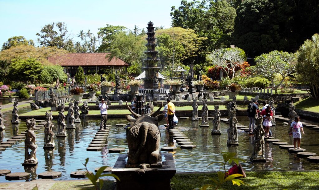 info dan harga travel jakarta karangasem